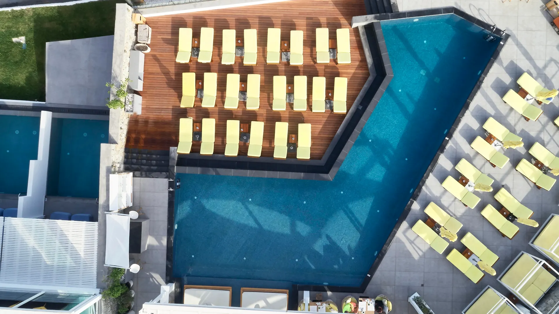 Myconian Korali Relais & Chateaux location